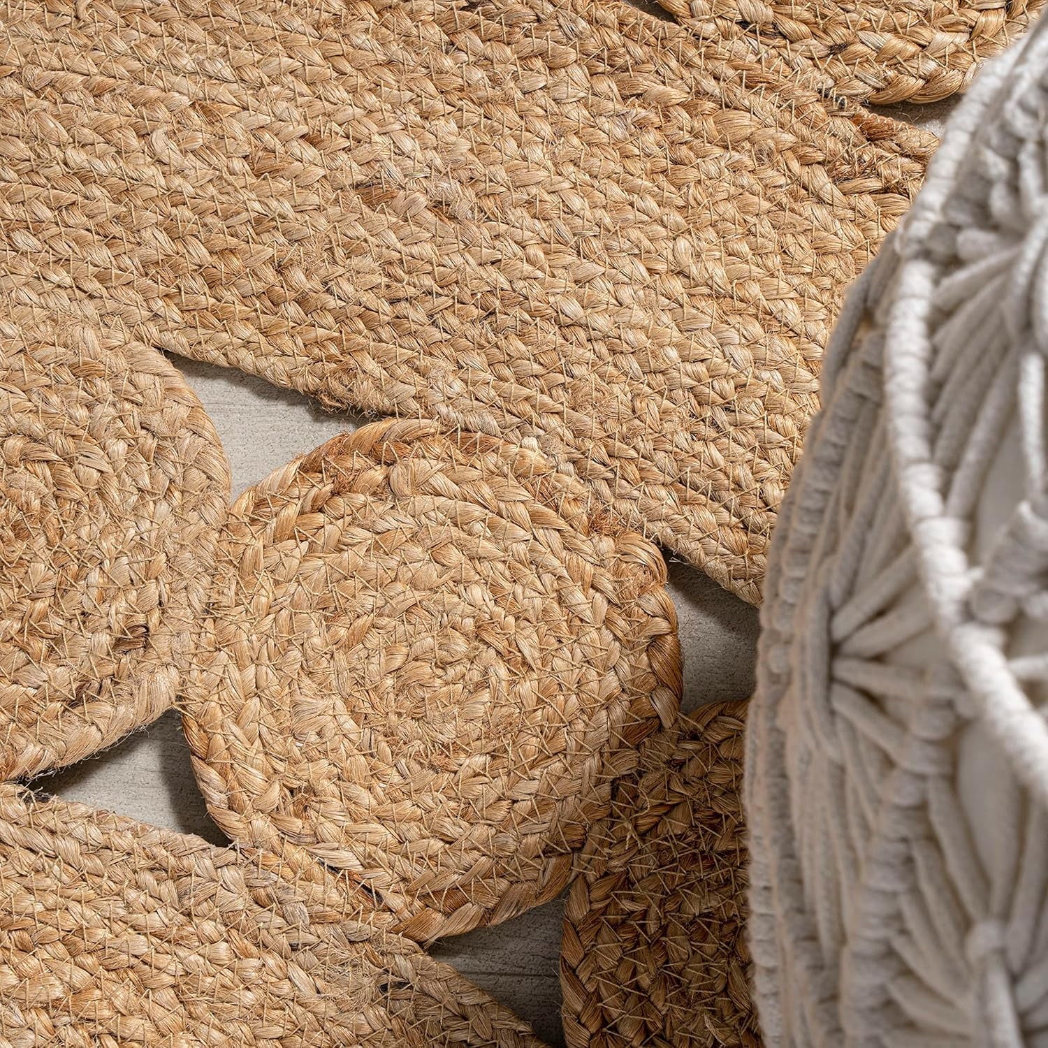 JONATHAN Y RNF114A-5R Daisy Hippy Jute Medallion Circle Indoor Area -Rug, Geometric, Cottage, Coastal Easy -Cleaning,Bedroom,Kitchen,Living Room,Non Shedding, Natural, 5' Round