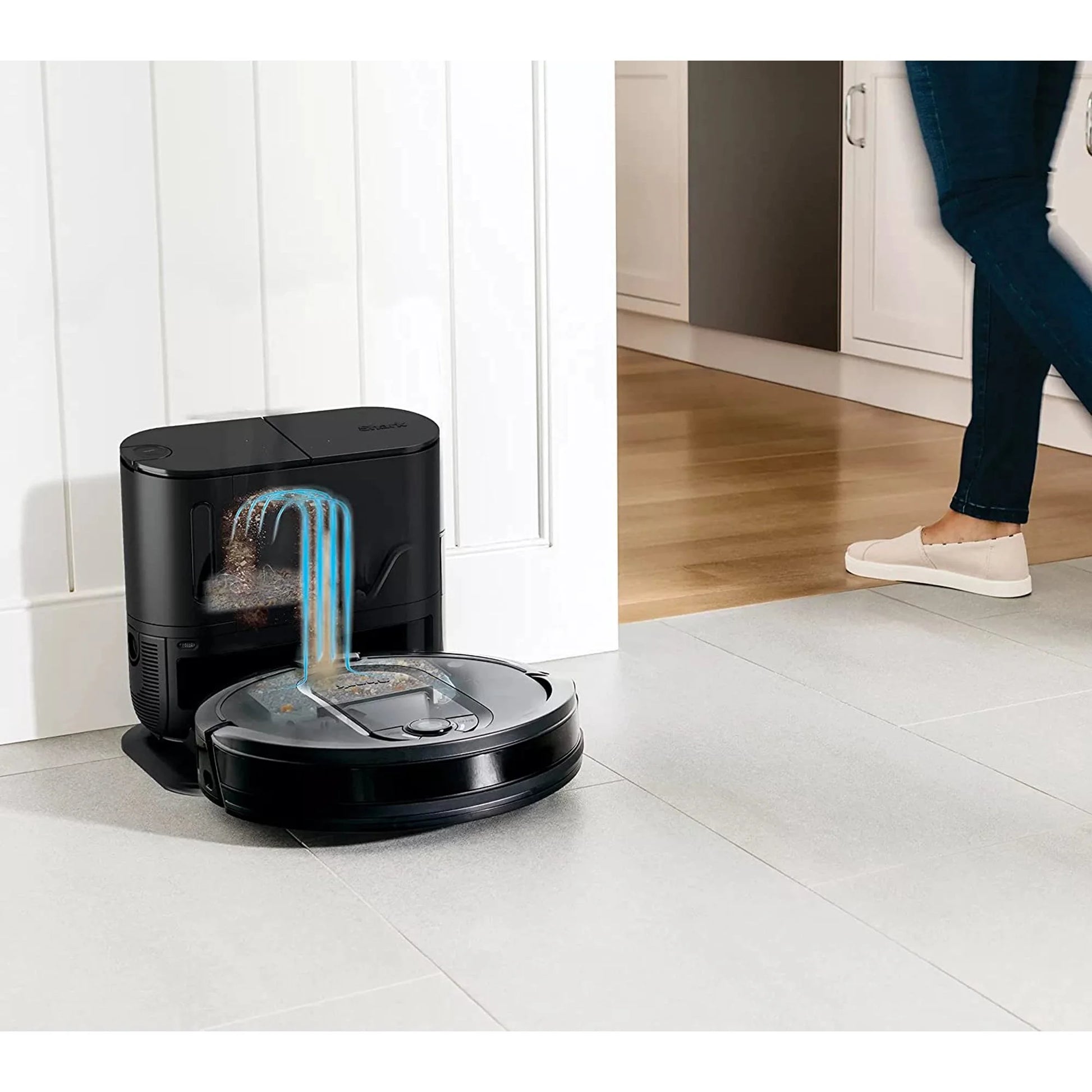 Restored Shark IQ QR1000 WiFi Robot Vacuum w/ SelfEmpty Base & SelfCleaning Brushroll (Black) (Refurbished)