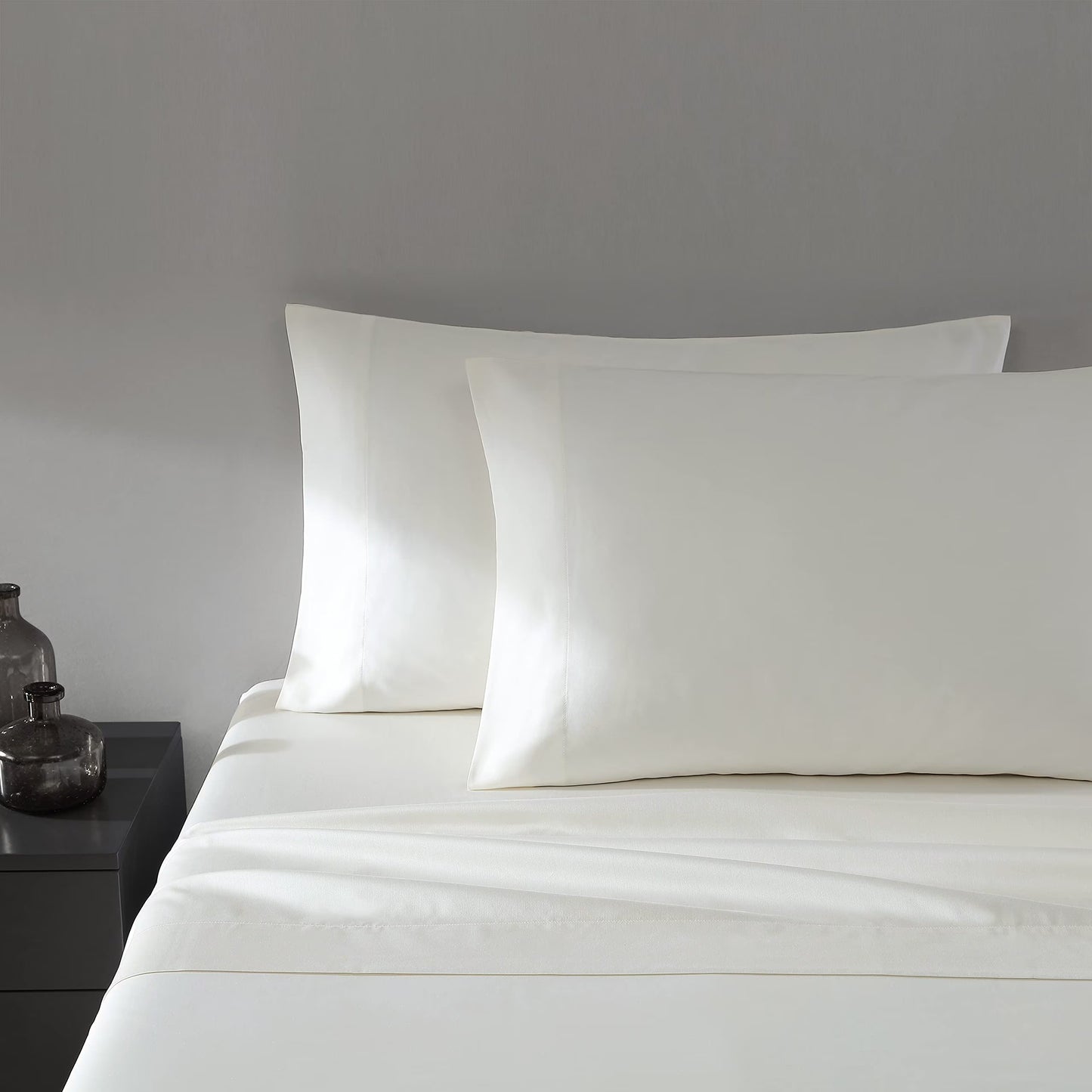 Vera Wang - 4 pieces, Queen Sheet Set, Luxury Sateen Cotton Bedding, 800 Thread Count, Soft & Smooth Home Decor (Ivory, Queen)