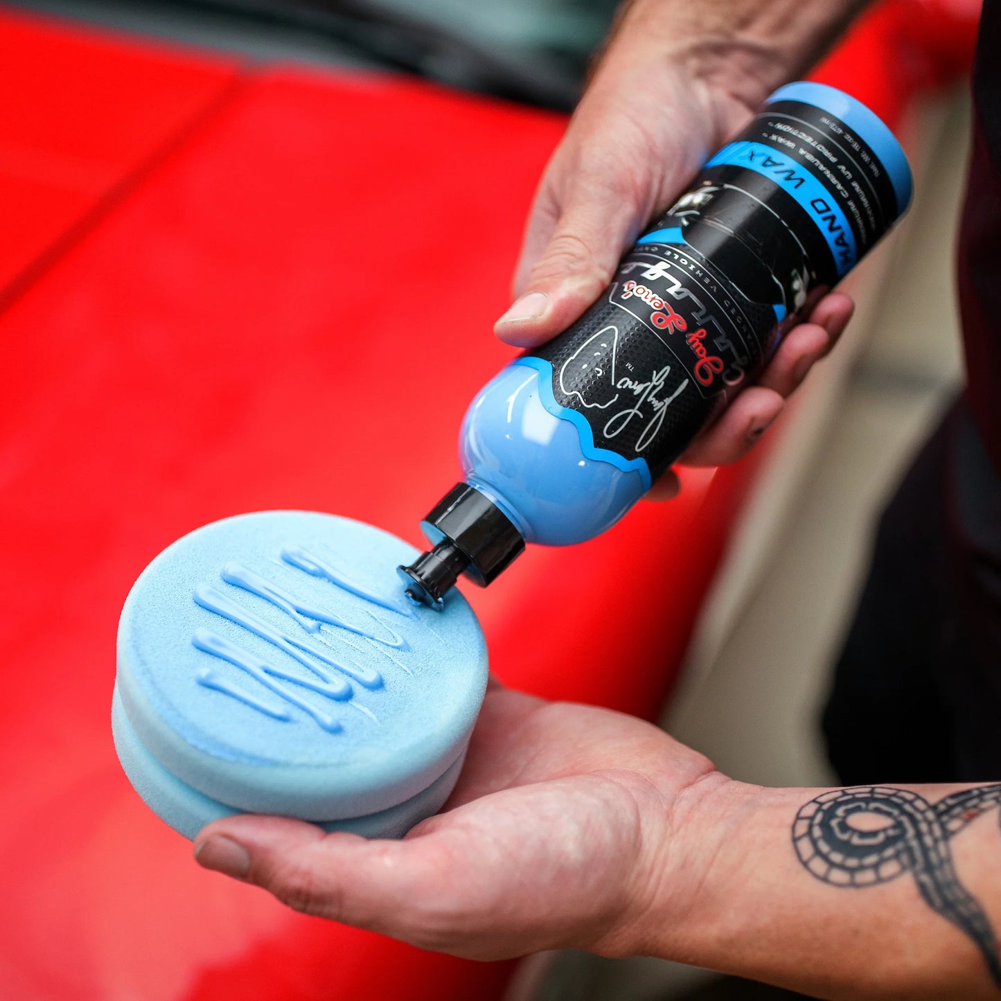 Jay Leno��s Garage Essential Detailing Bucket Kit �C 14-Piece Car Cleaning Set